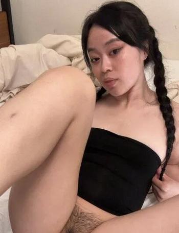 Clara, 27 Caucasian/White female escort, Kelowna